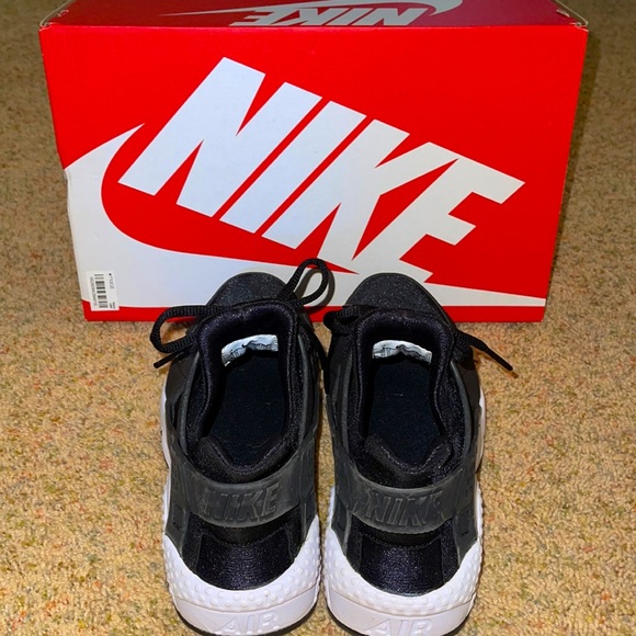 Nike Air Hurache Run - Picture 3 of 7